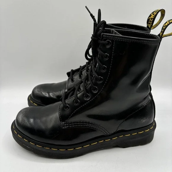 Dr. Martens 1460 Women's US 8 Black Patent Leather 8-Eye Lace-Up Combat Boots - Picture 12 of 16